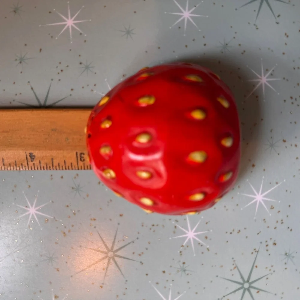 Vintage‎ Strawberry Salt & Pepper Shaker Set Ceramic Kitsch Kitchen Cottagecore